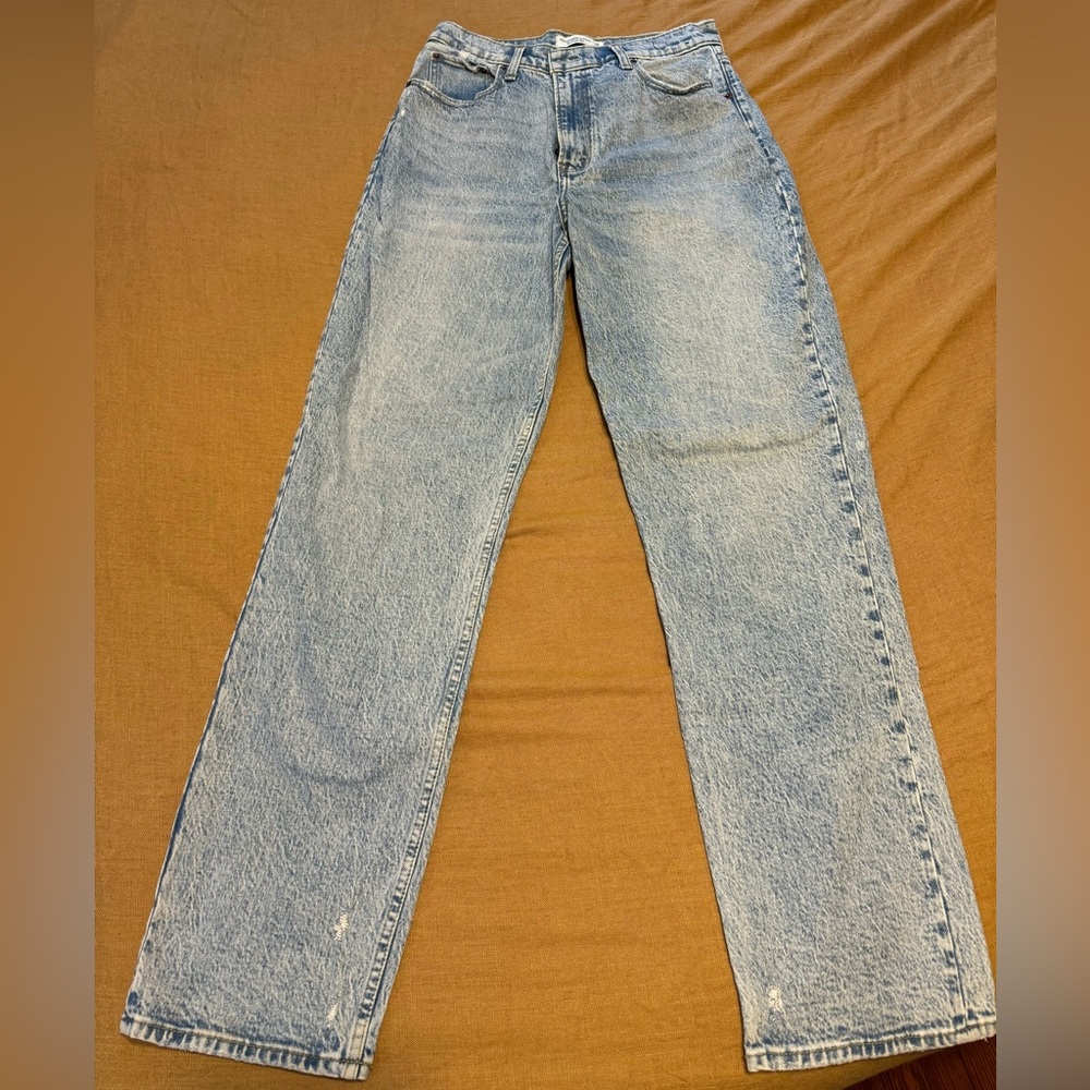 Abercrombie & Fitch ‘90s Straight Ultra High Rise